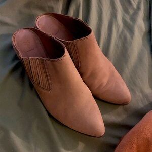 Frye Rowen Gore Suede Leather Mule Slip Stacked Heel On sz 10 Beige